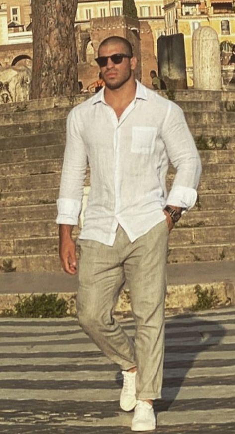 Style For Buff Men, Men’s Fashion Muscular, Buff Guy Fashion, Buff Guy Outfits, Outfits For Buff Guys, Buff Men Outfits, Muscular Men Outfits, Arab Men Outfit, Buff Men In Suits