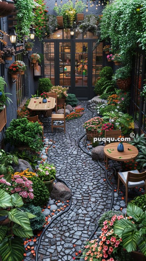 English Courtyard, Cottage Core Garden, Backyard Crafts, Storybook Gardens, English Garden Style, Cabin Rustic, Car Deco, Patio Inspiration, English Cottage Style