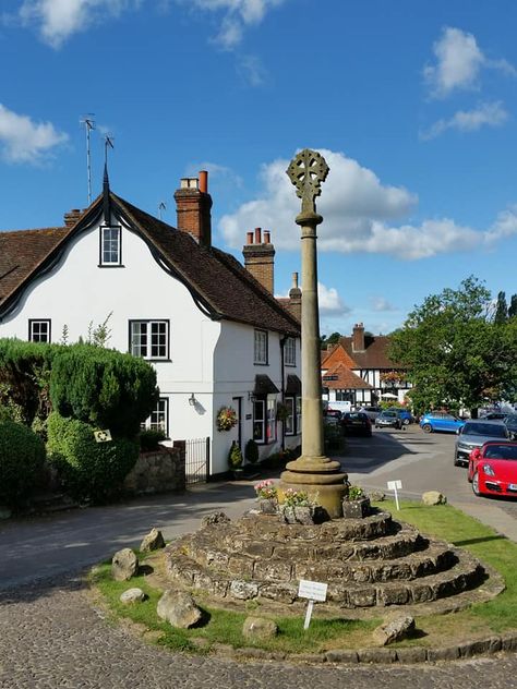 Shere Surrey, Farnham Surrey, Surrey England, British Isles, Leicester, Great Britain, Statue Of Liberty, England, House Styles