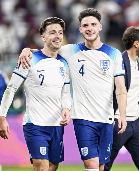 English Lads, England Football Players, England National Football Team, Hot Rugby Players, Male Hairstyles, Declan Rice, Premier League Teams, 2022 World Cup, Michael Roberts