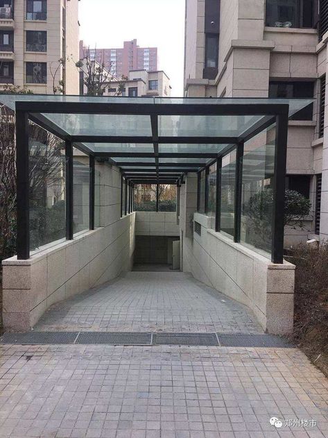 Underground Parking Entrance, Parking Entrance, Entrance Architecture, Parking Plan, Small Apartment Building Design, Small Apartment Building, Underground Parking, Hillside House, Neo Classic