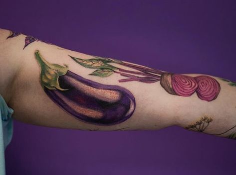 Eggplant Tattoo, Scott Tattoo, Emoji Tattoo, Chef Tattoo, Plant Tattoo, Piercing Tattoo, Tattoo You, Tattoo Idea, Eggplant