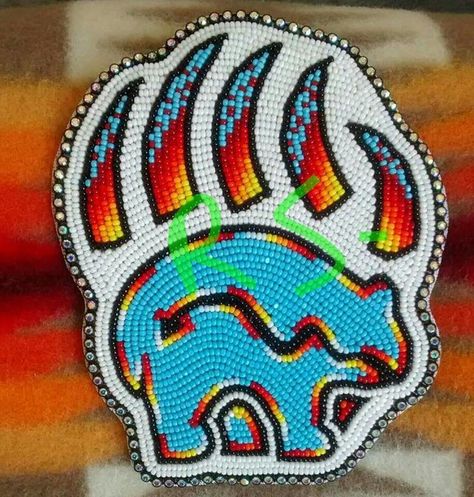 Indian Beadwork, Native American Beadwork Patterns, Native Beading Patterns, Beadwork Designs, Native American Beaded Earrings, Native Beadwork, Beading Patterns Free, Native American Beadwork, Beautiful Beadwork