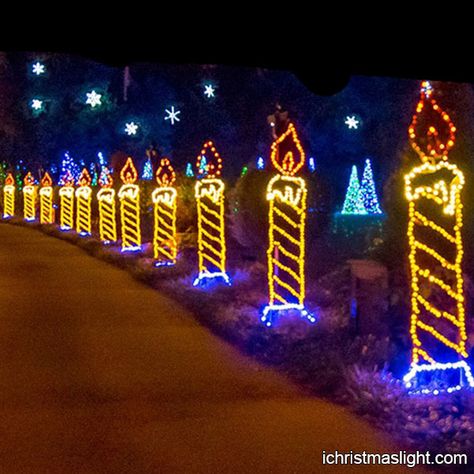 Outdoor Christmas Diy, Christmas Light Show, Diy Christmas Lights, Hanging Christmas Lights, Christmas Yard Art, Christmas Light Displays, Christmas Yard Decorations, Christmas Decorations Diy Outdoor, Xmas Lights