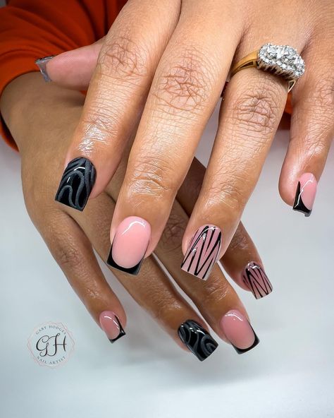 Nail Artist | Shawnee, Kansas🌻 (@gabyhodgesnails) • Instagram photos and videos Gel Toe Nails, Drip Nails, Simple Gel Nails, Girly Acrylic Nails, French Tip Acrylic Nails, Work Nails, French Acrylic Nails, Dope Nail Designs, Best Brushes