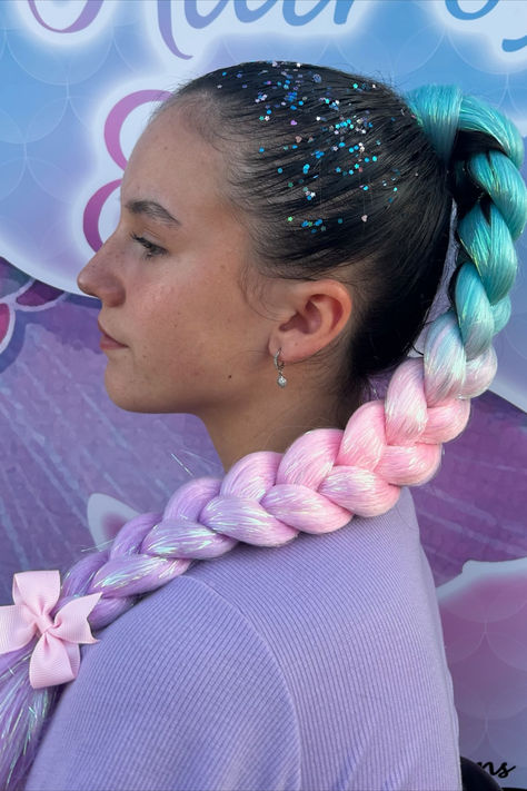 🧜‍♀️ Join the mermaid hair trend 🧜‍♀️ Get our reusable Tie In mermaid hair and turn heads at every gathering. Order now and join the #mermaidhairtrend! Mermaid Hairstyle, Mermaid Hair Extensions, Unicorn Halloween Costume, Festival Braids, Magical Mermaid, Unicorn Halloween, Birthday Hair, Mermaid Princess, Festival Hair