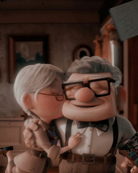 up icon, disney, pixar, aesthetic, up movie, #disneyup #pixar #disneyicons #up Disney Movie Stills, Cartoon Couple Aesthetic 90s, Aesthetic Movie Characters, Brown Disney Characters, Up Aesthetic Pixar, Up Movie Aesthetic, Disney Love Aesthetic, Disney Couples Aesthetic, Iconic Disney Scenes