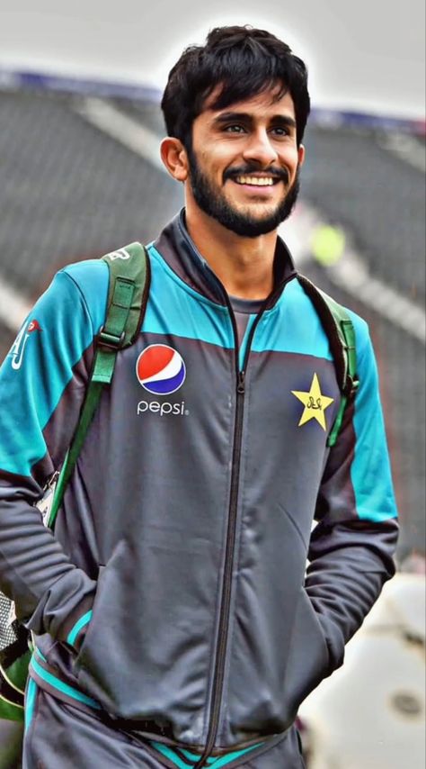 Hassan Ali, Black Background Images, New Photo Download, Photo Download, Hd Picture, Comedians, Black Background, Black Backgrounds, Background Images