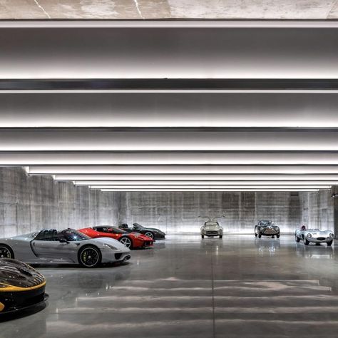 Car Showroom Aesthetic, Luxury Car Garage Aesthetic, Cars Garage Aesthetic, Garage Full Of Luxury Cars, Luxury Garage Underground, Dream Garage Luxury, Luxury Garage Interior, Car Garage Aesthetic, Luxury Car Garage Design