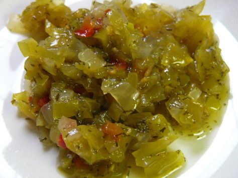 Green Tomato Chow Chow Recipe, Green Tomato Relish Recipe, Hot Dog Relish Recipe, Tomato Relish Recipe, Canning Green Tomatoes, Green Tomato Pie, Hot Dog Relish, Chow Chow Recipe, Green Tomato Relish