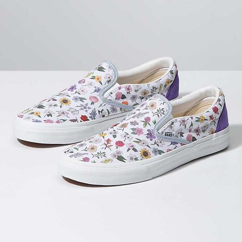 Customs State Flowers Slip-On Wide State Flowers, Floral Vans, Vans Store, Floral Sneakers, Custom Vans, Find Your Style, Classic Shoes, Vans Classic Slip On Sneaker, Vans Shoes