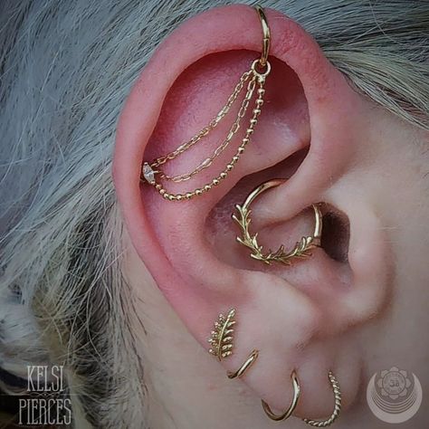 Imdustrial Piercing Chain, Ear Piercings With Chain, Piercing Chain Ear, Opal Ear Stack, Cool Industrial Piercing Jewelry, Earrings With Chains, Industrial Piercing With Chain, Industrial Piercing Alternative, Earring Placement Chart