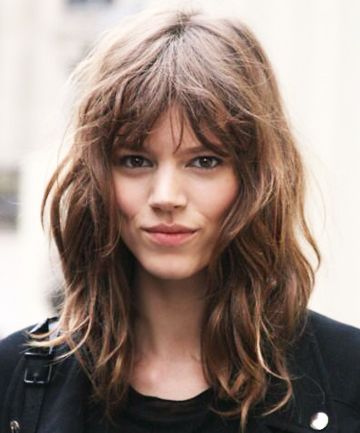 Rockstar Vibes: Freya Beja's shag haircut -- a combination of rock 'n' roll meets beachy waves. To get that look, flip your hair upside down and blow-dry the roots for extra volume, then dry it straight. Throw some soft waves randomly through the hair to bring out that texture from your haircut. Bedhead is the look to go for. Trendy We Fryzurach, Freja Beha Erichsen, Modern Haircuts, Shag Hairstyles, Bob Hair, Shag Haircut, Long Bob, Grunge Hair, Great Hair