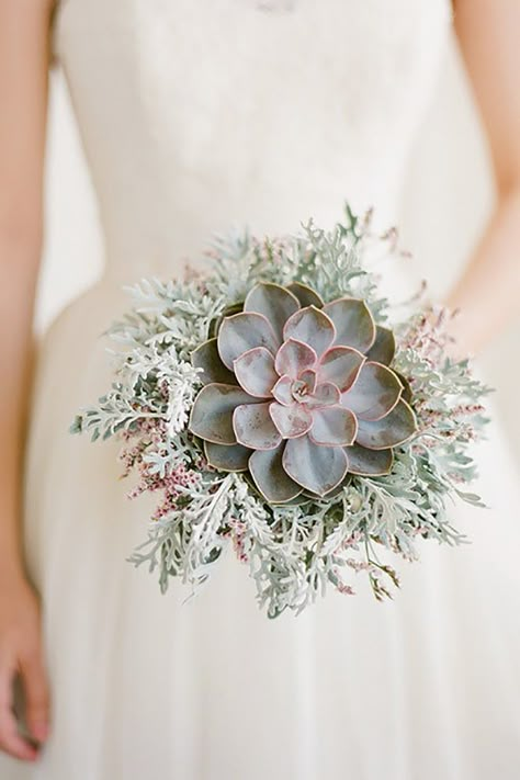 24 beautiful wedding bouquets 21 Bouquet Succulent, Succulent Bouquet Wedding, Floral Backgrounds, Bouquet Bride, Succulent Bouquet, Boda Mexicana, Succulent Wedding, Spring Bouquet, Wedding Forward