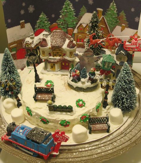 Christmas Village Cake! with working lights and train!  vanilla cake covered in fluffy white frosting with xmas props...marshmallows and candy sugar wreaths! Christmas Village Cake, Xmas Dinner Ideas, Christmas Toy Train, Fluffy White Frosting, Christmas Village Display Ideas, Cakes Pictures, Village Display Ideas, Diy Christmas Village, Xmas Dinner