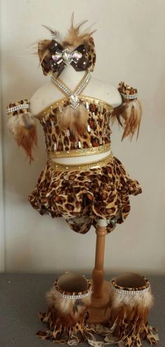 Royalty Designs beauty Pageant outfit of choice. Jungle wear. Www.royaltydesigns.net Halloween Pageant Wear, Glitz Pageant Outfit Of Choice, Outfit Of Choice Pageant Ideas, Pageant Outfit Of Choice, Infant Pageant, Beauty Pagents, Pageant Dresses For Women, Pageant Ooc, Toddler Pageant Dresses