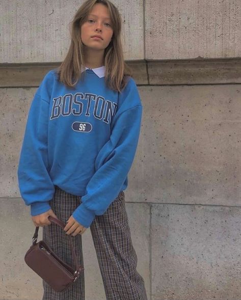 Crew Neck Over Collared Shirt, Boston Sweatshirt Outfit, Crew Neck Sweatshirt With Collar Shirt, Crew Neck With Collard Shirt, Collared Sweatshirt Outfit, Sweatshirt Over Collared Shirt, Crew Neck And Collared Shirt, Crewneck With Collared Shirt Outfit, Sweatshirt With Collared Shirt Outfit