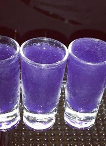 Our drink of the day: the purple haze shot. Can you guess why? Check it out here... Cheers! #cocktailoftheday #cocktailsandshots #purplehaze #jimihendrix Purple Food Party, Euphoria Themed Party Food, Purple Themes Party, Euphoria Drinks, Euphoria Themed Drinks, Euphoria Party Food Ideas, Euphoria Food Ideas, Euphoria Cocktail, Euphoria Party Drinks