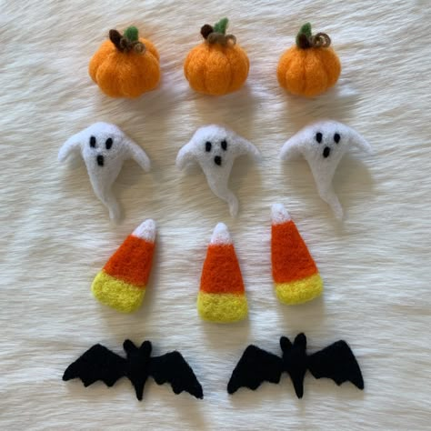 A Blue Full Moon... and some Needle Felted Pumpkins, Ghosts, Candy Corn and Bats! You can learn how to make these items in my latest YouTube Tutorial and use them for Garland. I also sell these Halloween Garlands as custom orders, send me a DM for details or I can make any of these items in Newborn Prop size. Happy Felting! Needle Felted Candy Corn, Needle Felted Bat Tutorial, Needle Felt Halloween Decorations, Halloween Felting Ideas, Needle Felted Ghost Tutorial, Felted Halloween Decorations, Needle Felted Halloween Ideas, Fall Needle Felting Ideas, Needle Felted Pumpkins