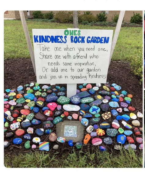 Equine Facility, Rocks Garden, Rock Garden Design, Sensory Garden, Outdoor Classroom, School Garden, Outdoor Learning, Summer Decorating Ideas, Kindness Rocks