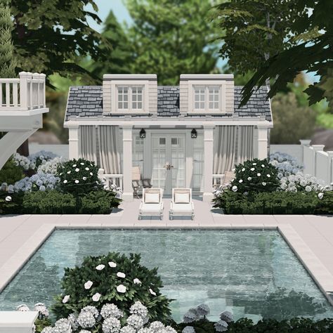 Bianca / #builds Biancml Sims 4, Sims 4 Costal House, Sims 4 Brindleton Bay Builds, Sims House Ideas, Sims Interior, Hamptons Living Room, Brindleton Bay, Nantucket Style Homes, Building A Swimming Pool