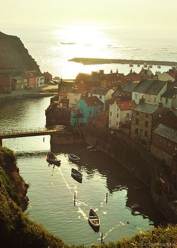 Magic Places, Neverending Story, Seaside Village, Sea Side, Voyage Europe, Yorkshire England, To Infinity And Beyond, North Sea, Future Travel