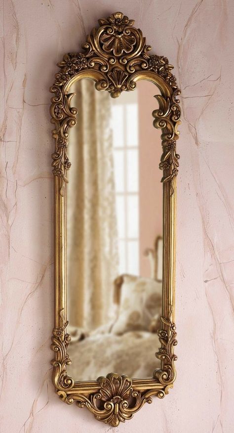 Audrey Hepburn Bedroom Aesthetic, Gold Vintage Mirror, Opulent Aesthetic, Spiegel Gold, Vintage Room Decor, Victorian Decor, Apartment Decor Inspiration, Vintage Room, Dream Room Inspiration