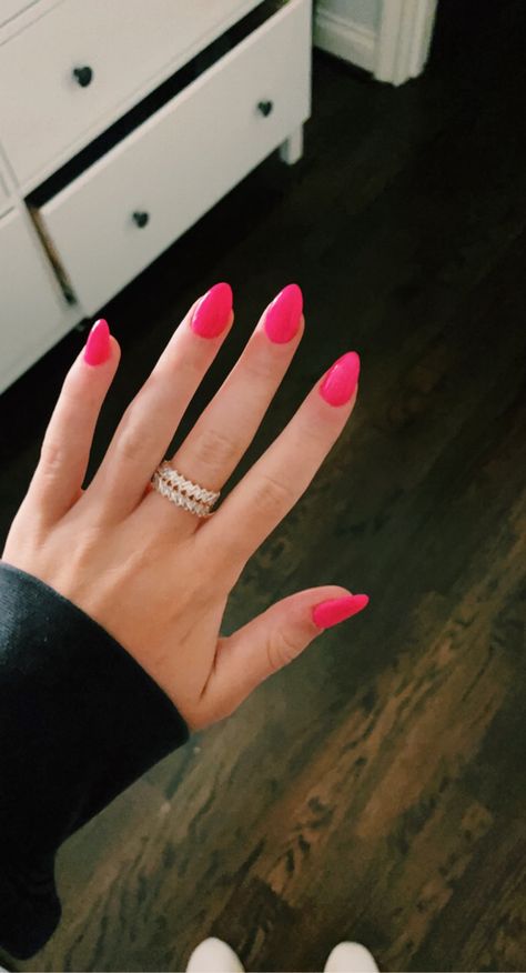 Simple Nails Hot Pink, Hot Pink Almond Nails, Hot Pink Almond, Bts Nails, Nails Sns, Holidays Nails, Pink Almond Nails, Dip Polish, Almond Nails Pink