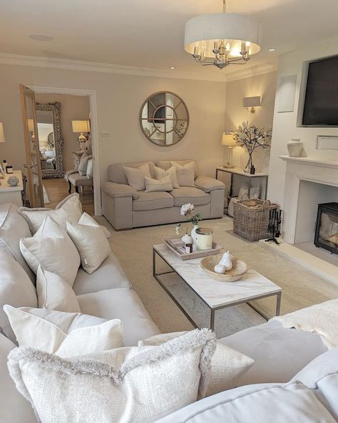 Tv Mounted, Beige Living Rooms, Living Room Decor Fireplace, Cosy Living Room, Living Room Design Inspiration, Neutral Living Room, Home Design Living Room, Living Room Decor Cozy, Lounge Decor