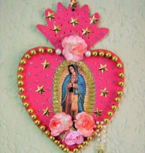 Silver Wedding Gifts, Den Mrtvých, Mexican Crafts, Mexican Decor, The Virgin Mary, Tin Art, Arte Inspo, Mexican Culture, Mexican Art