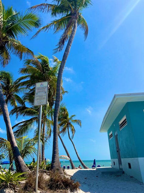 Key West, Florida. #keywest #thekeys #beach #sand #aesthetic #sunny #vacation Keywest Florida Aesthetic, Florida Keys Aesthetic, Key West Aesthetic, Flordia Keys, Beach Sand Aesthetic, Sand Aesthetic, Florida Keys Vacation, Keys Florida, Travel Key West