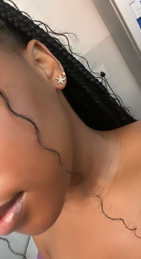 Piercings , second piercing , belly piercing, aesthetic piercing, cute aesthetic earrings, black girl , beautiful black girl, pretty black girl Ear Percinings Two, 2nd Ear Percinings, 2 Pericing Ideas, Seconds Piercing Aesthetic, 2 Percinings Ear, Double Piercing Earrings Aesthetic, Second Ear Piercing Aesthetic, 2 Lobe Piercings Ideas, Double Percinings Ear Ideas