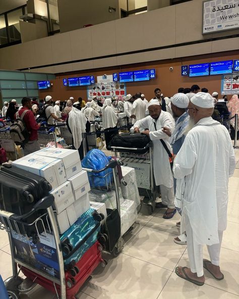 Warm Welcome to Hajis at Jeddah Airport by Al Fahad Tour and Travel! As you embark on your sacred journey to Makkah and Madinah, Al Fahad Tour and Travel is honored to welcome you at Jeddah Airport with our exclusive meet-and-greet services. Our Services: - Warm welcome with dates and refreshments - Assistance with luggage and customs clearance - Guided transfer to your hotel or destination - Help with SIM card and currency exchange - Dedicated support team for any assistance Make Your Ha... Saudi Arabia Airport, Pakistan Logo, Jeddah Airport, Currency Exchange, Board Inspiration, Vision Board Inspiration, Life Plan, Customs Clearance, Jeddah