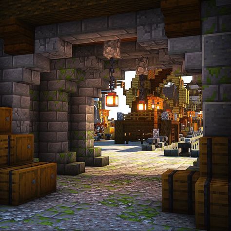 Minecraft Pasture, Minecraft Alley, Minecraft Tunnel Entrance, Minecraft Lobby Ideas, Minecraft Mineshaft Entrance, Armor Room Minecraft, Minecraft Mine Entrance, Game Room Design Ideas, Minecraft Underground