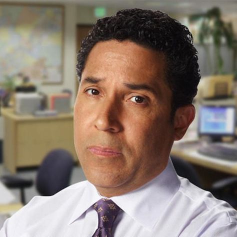 Oscar Nunez, Office Characters, Intj Characters, The Office Characters, Home Screen Layout, Office Icon, The Office Show, Office Images, Office Themes