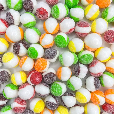 Freeze Dried Sour Skittles, Freeze Dried Skittles, Freeze Dried Candy, Freeze Dried Treats, Freeze Dried Sweets, Candy Party Favor Gifts Skittles Recipes, Berry Bites, Sour Skittles, Freeze Dried Dog Treats, Sweets Party, Freeze Dried Candy, Dried Candy, Frozen Dog Treats, Berry Punch