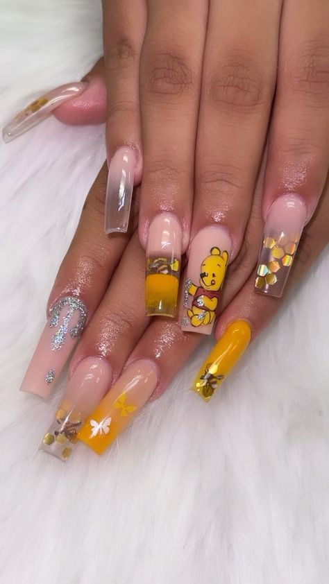 Winnie The Pooh Gender Reveal Nails, Winnie The Pooh Nail Ideas, Pooh Bear Nails, Honey Nails, Winnie The Pooh Nails, Pooh Nails, Shower Nails, Baby Shower Nails, Disney Acrylic Nails