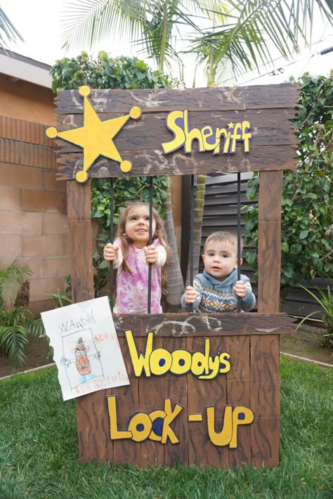 Toy Story Props, Woodys Roundup Birthday Party, Woodys Round Up Party, Woodys Round Up Birthday, Toy Story Photo Booth, Woodys Roundup, Woody Birthday Party, Toy Story Cardboard Cutouts, Woody’s Roundup Birthday