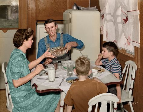 Nuclear Family, Focus Group, Eat Together, Family Furniture, Blue Wallpaper Iphone, Family Shoot, Black And White Photos, Name Calling, Garden House