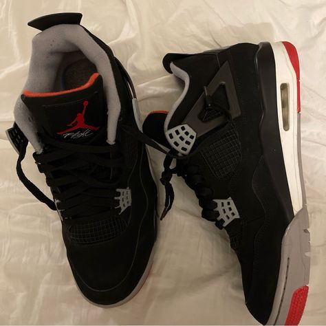 Shoes To Get, Jordan 4s Black, Jordan 4s Retro, Shoes For Back To School, Jordans 4, Jordan 4 Bred, Air Jordan Retro 4, Jordan 4’s, Pretty Sneakers