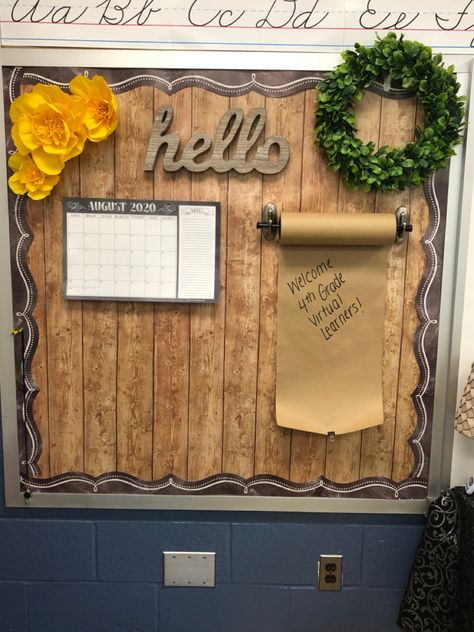 Bulletin Board Wood Background, Cute Office Bulletin Board Ideas, Rustic Bulletin Board Ideas, Better Than Paper Bulletin Board Ideas, Teacher Lounge Bulletin Board, Tutoring Room, Painted Bulletin Board, Learning Background, Office Bulletin Board Ideas