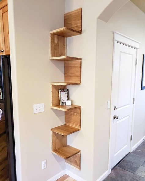 Shelves are one of the most practical storage ideas. Look at this one shelf that has a zig zag shape and a vertical design that will allow it to accommodate more items and still look attractive. This time you can display it in the corner of the room so it is very space saving but can still be used perfectly. Zig Zag Wall Shelves from @aretewoodandconcrete Wall Book Shelf Ideas, Wall Shelving Ideas, Zig Zag Shelf, Zig Zag Wall, Diy Corner Shelf, Wooden Shelf Design, Corner Shelf Ideas, Vertical Bookshelf, L Shaped Shelves