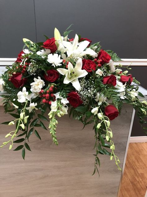 Cemetery Saddles, Casket Flowers, Gravesite Decorations, Elegant Brooch, Cemetery Vases, Casket Sprays, Grave Flowers, Christmas Bouquet, Cemetery Flowers