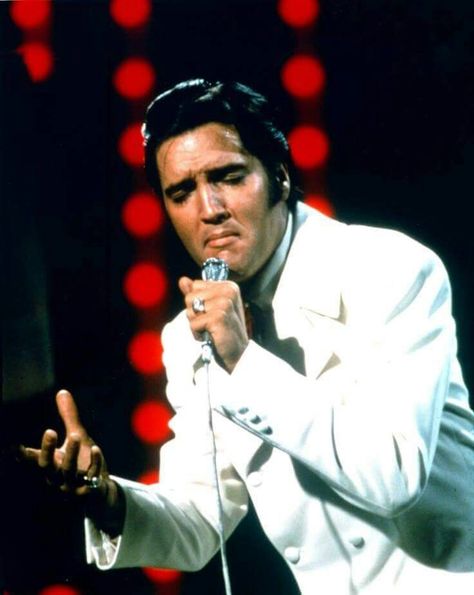 Elvis If I Can Dream, Elvis Wallpaper, Elvis 68 Comeback Special, Elvis Presley Concerts, If I Can Dream, King Elvis Presley, Elvis In Concert, Elvis Presley Images, Nbc Tv