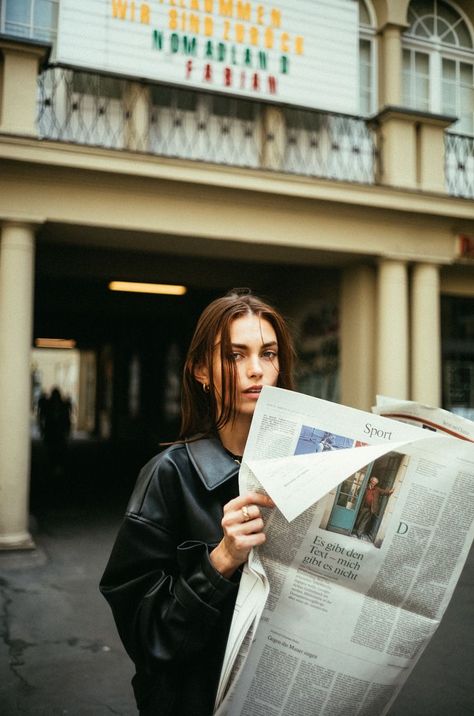 City Fashion Photography, Urban Photography Portrait, Street Photography Model, Street Photography Portrait, Portret Feminin, Nyc Photoshoot, City Shoot, Shotting Photo, Street Portrait