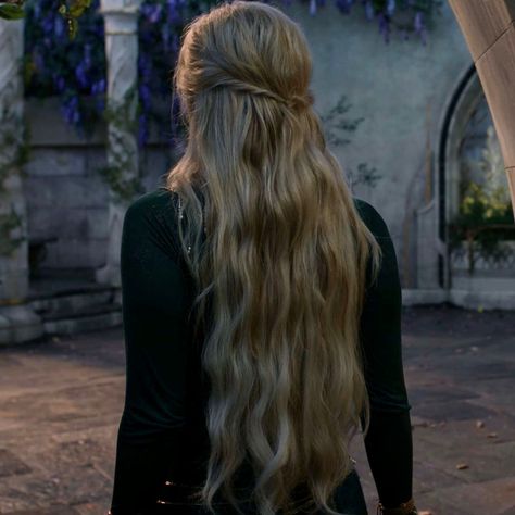 Ceryse Hightower, The Rings Of Power, Rings Of Power, Targaryen Aesthetic, Power Ring, Very Long Hair, Fantasy Aesthetic, Dream Hair, Blow Your Mind