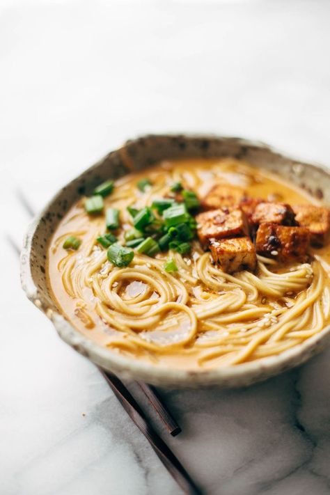 Homemade Spicy Ramen recipe with an easy spicy miso paste for the broth and dry ramen noodles that taste JUST like fresh! Vegetarian / vegan.| pinchofyum.com Homemade Spicy Ramen, Ramen With Tofu, Spicy Ramen Recipe, Noodle Recipes Homemade, Vegetarian Ramen, Ramen Recipe, Spicy Ramen, Miso Paste, Vegan Ramen