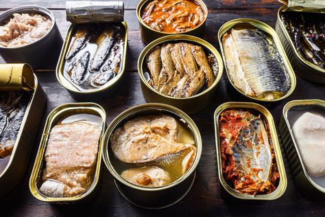 Muffin Potatoes, Canned Fish Recipes, Smoked Jerky, Oily Fish, Smoked Oysters, Sardine Recipes, Canned Fish, Tinned Fish, Canned Seafood