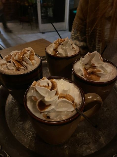 Hot Chocolate Autumn, Winter Shuffle, Hot Drinks Aesthetic, Fall Drinks Aesthetic, Autumn Hot Chocolate, Autumn Dates, Dr Scenarios, Autumn Drink, Boozy Hot Chocolate