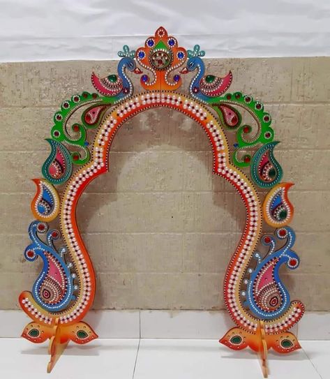 Prabhavali Design Sketch, Hindola Decoration Ideas Swaminarayan, Sinhasan Design, Prabhavali Design, Eco Friendly Ganpati Decoration, Thermocol Craft, Acrylic Rangoli, Thali Decoration Ideas, Ganpati Decoration At Home